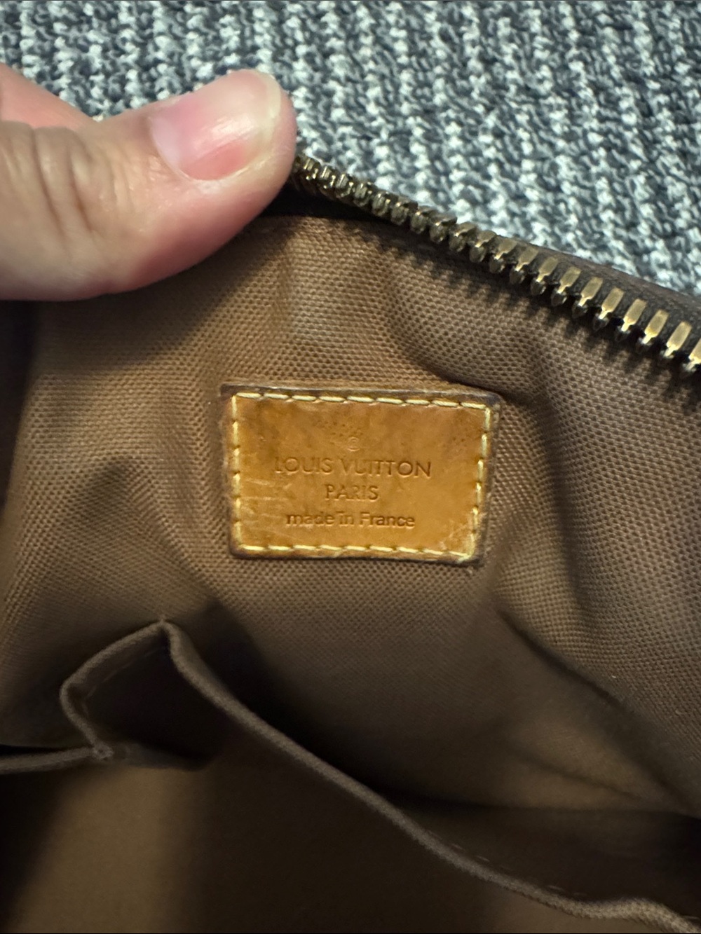Discontinued Louis Vuitton Tivoli PM - Picture 9 of 10